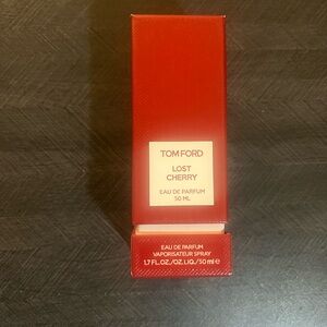 Tom Ford Lost Cherry Eau de Parfum in Red